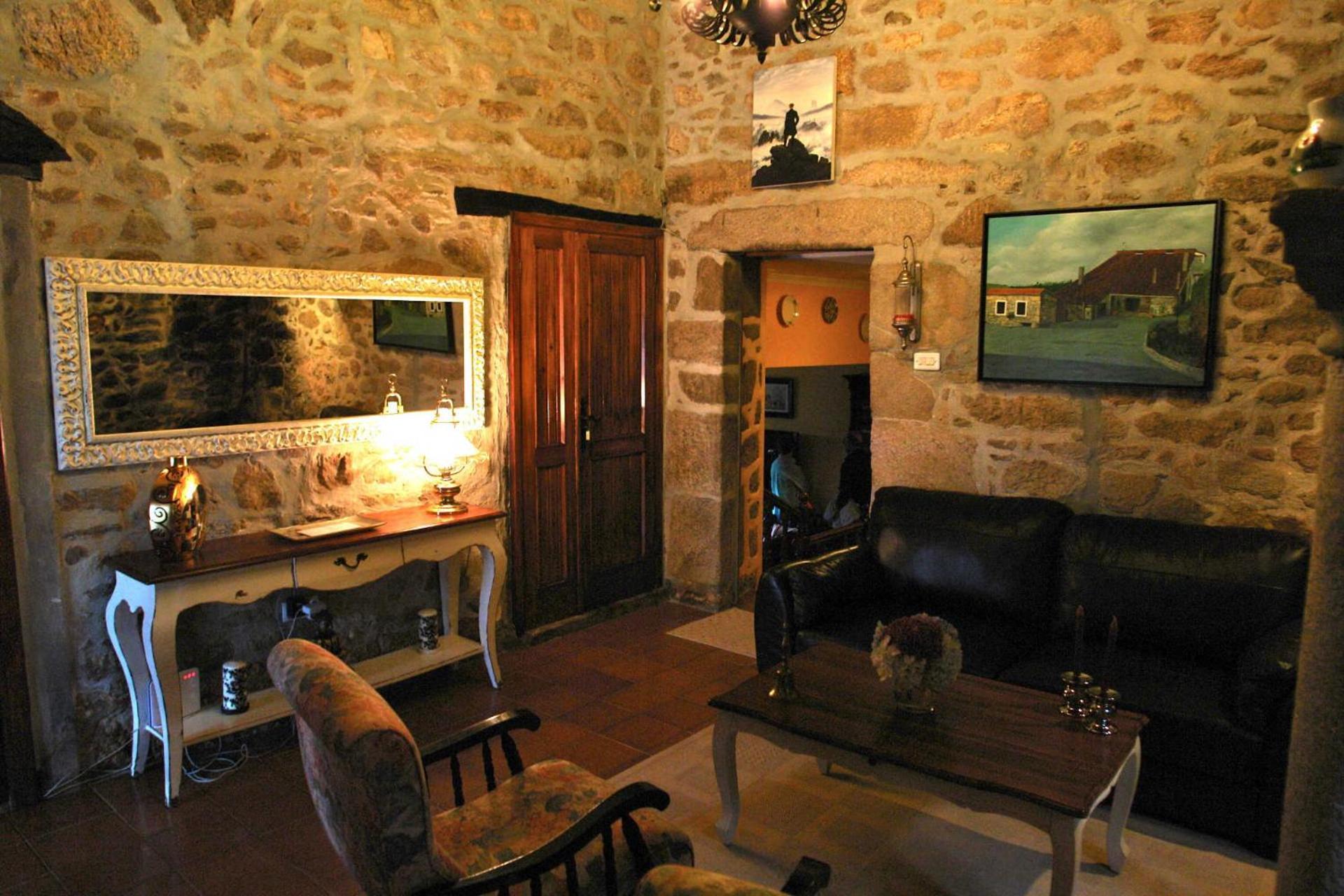Chalet As Seis Chemineas